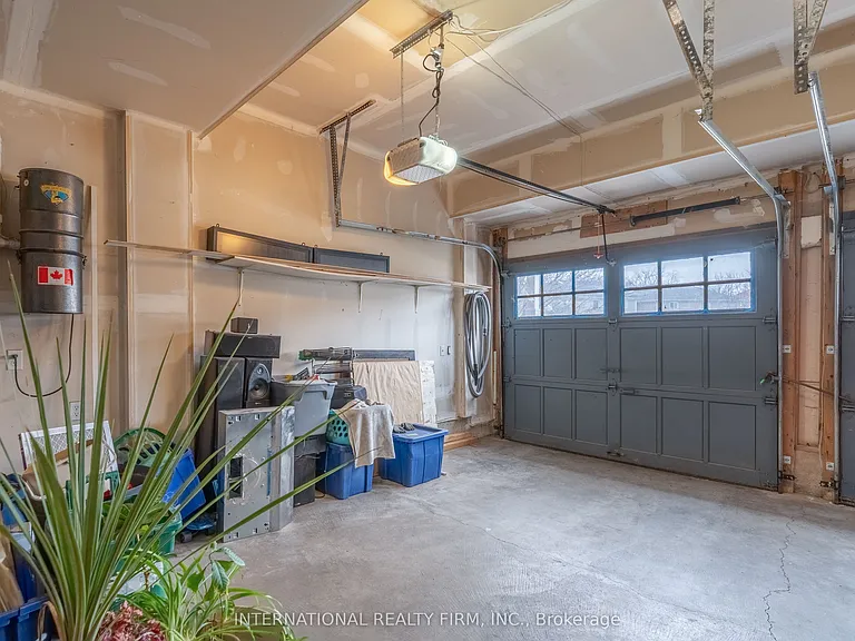 102 Hunter Way — Photo 43