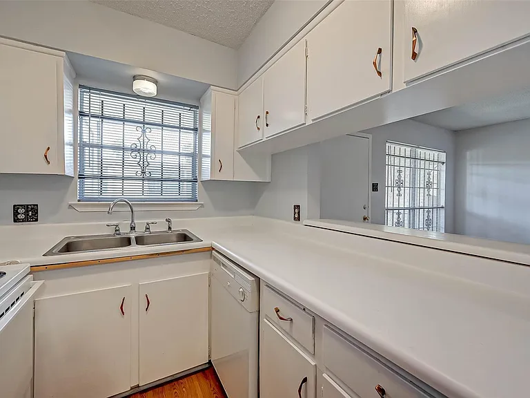 7714 Renwick Dr #K113 — Photo 10