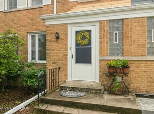 1424 N Harlem Ave APT C, River Forest, IL 60305