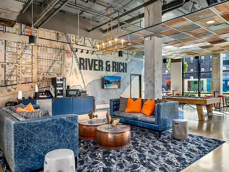 River & Rich — Photo 40