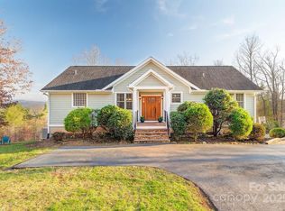 61 Buckle Rdg, Weaverville, NC 28787