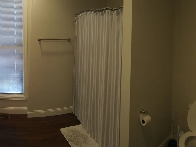 335 S College Ave — Photo 38