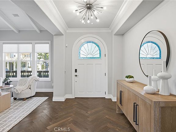 5th image of 8 Bayleaf Ln