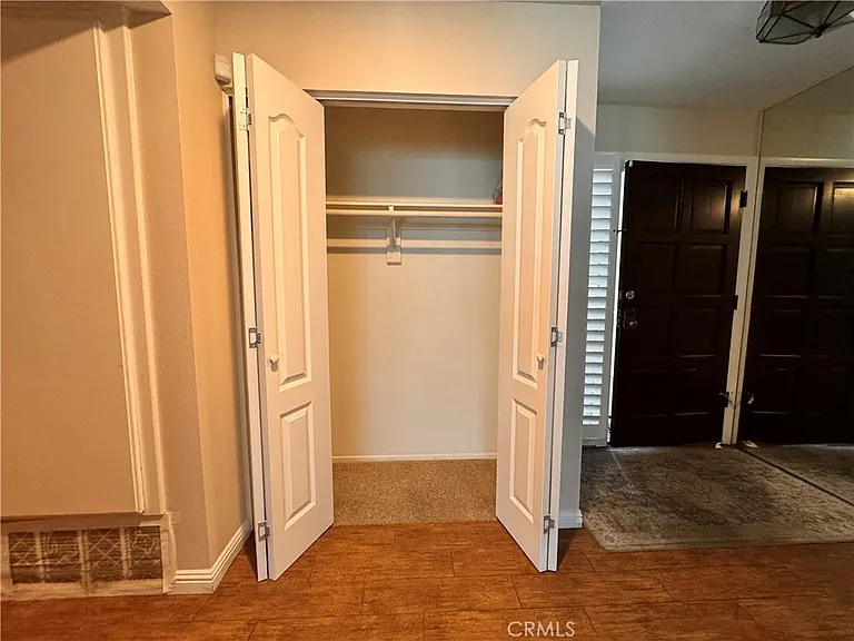 1312 S Saltair Ave #210 — Photo 6