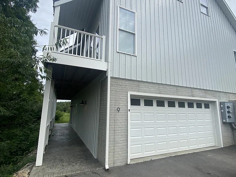 65 Woods Edge Rd #9 — Photo 1