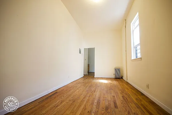 Rented by MySpaceNYC | media 14