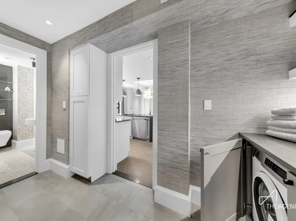 65 East 96th Street 14B image 11 of 11