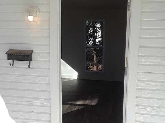 3rd image of 319 N Kimberly Ave