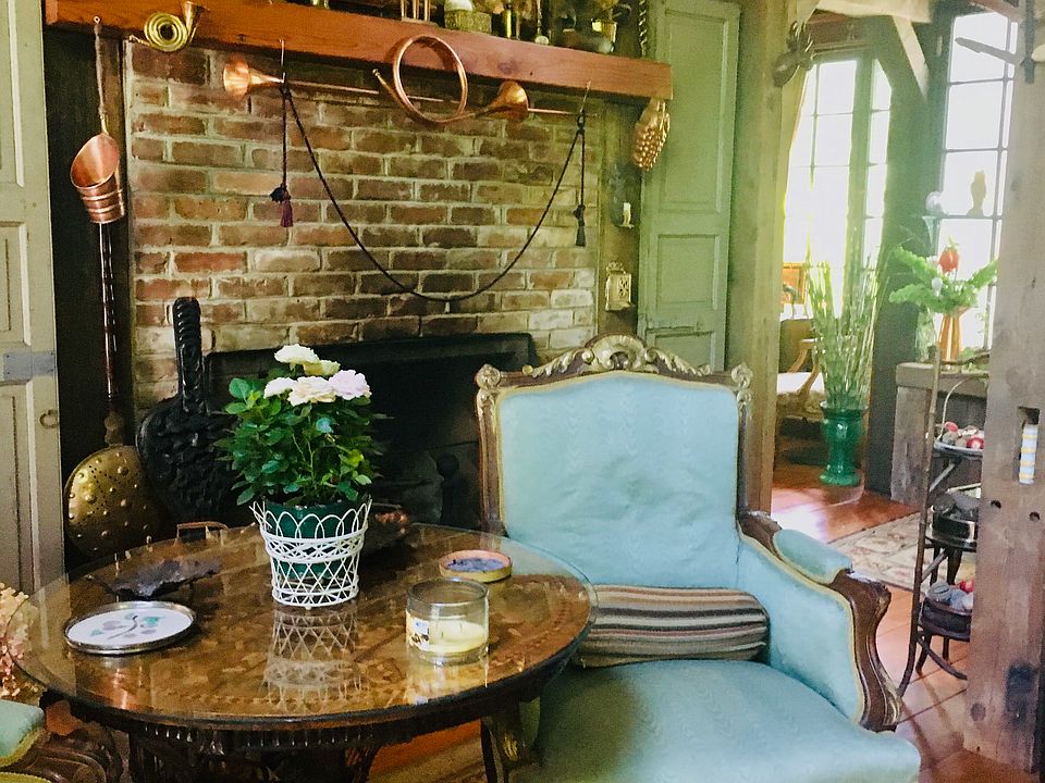 Living Room, fireplace