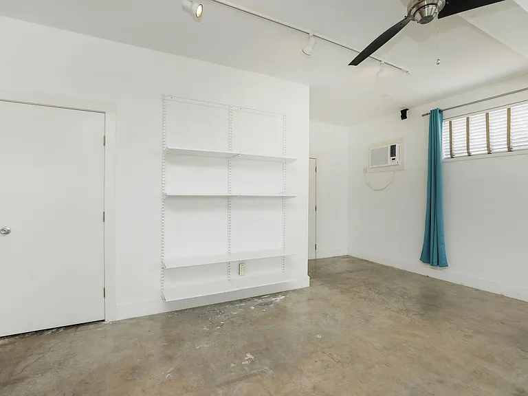 2215 Cleburne St — Photo 8