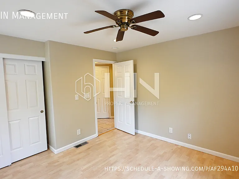 527 Arbor Way #- — Photo 7