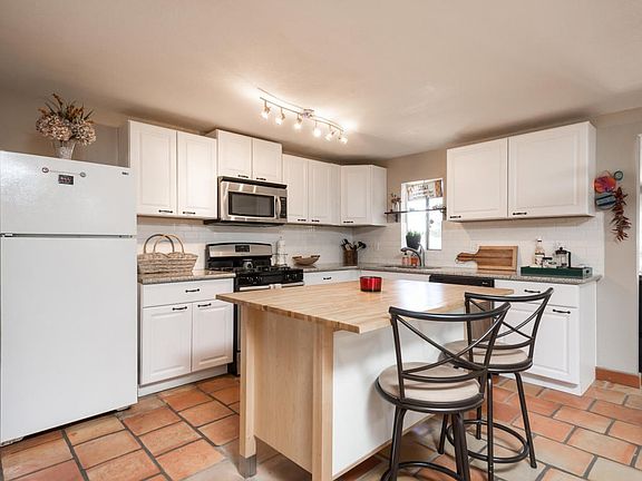 005_Kitchen