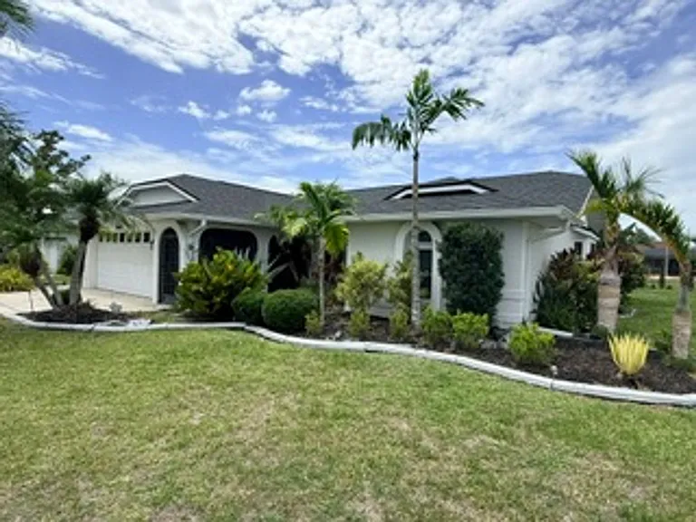 25482 Rampart Blvd — Photo 2