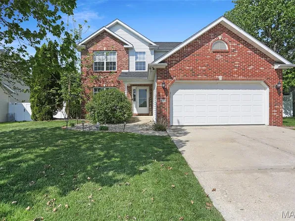 933 Allenbrook Ave, O'Fallon, IL 62269