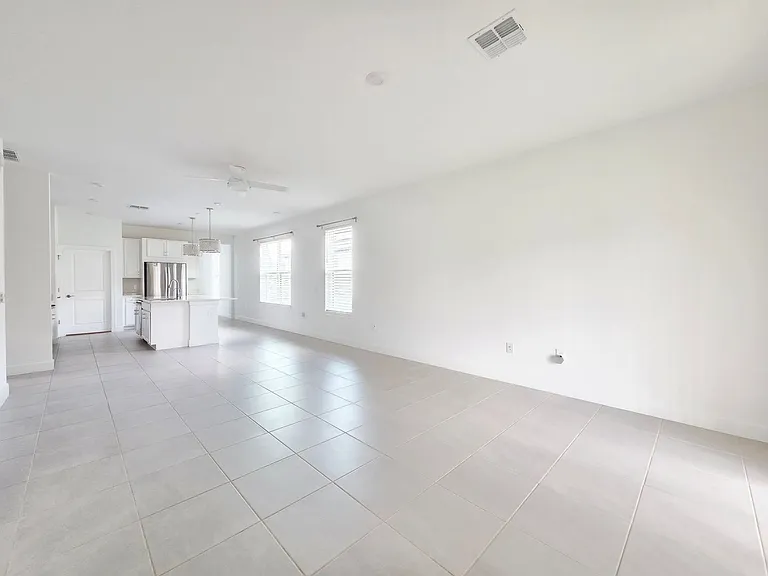 2182 Palm Tree Dr — Photo 3