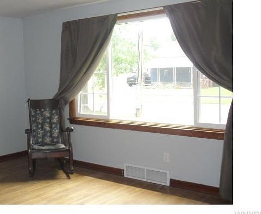 4th image of 207 Linwood Ave
