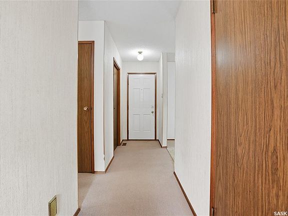 4th image of 3803 Miyo Wahkahtowin Rd