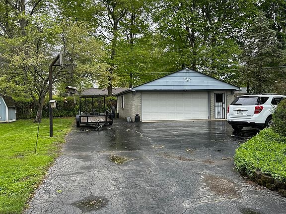 2nd image of 8448 Westridge Dr