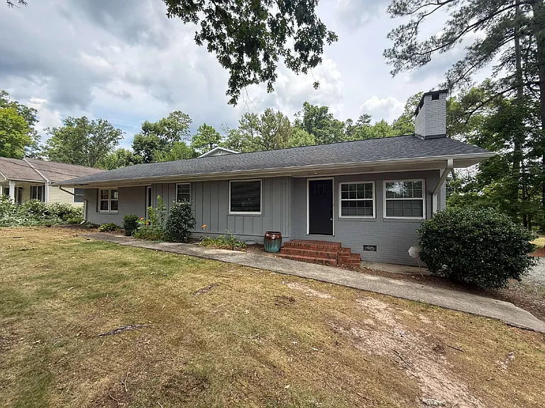 2404 Francis St — Photo 25