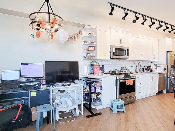 4th image of 11077 Ravine Rd #326