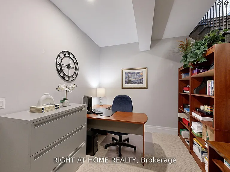 385 Tudor Ave — Photo 30