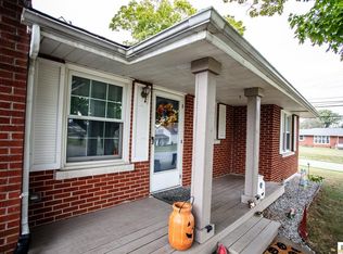 302 Sharon Dr, Campbellsville, KY 42718
