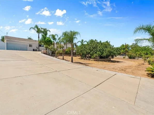 9550 52nd St, Riverside, CA 92509