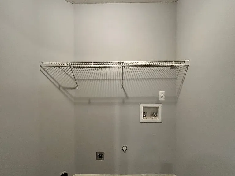 100 Biltford Ave — Photo 7