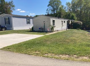 200 Murray Ln, Export, PA 15632