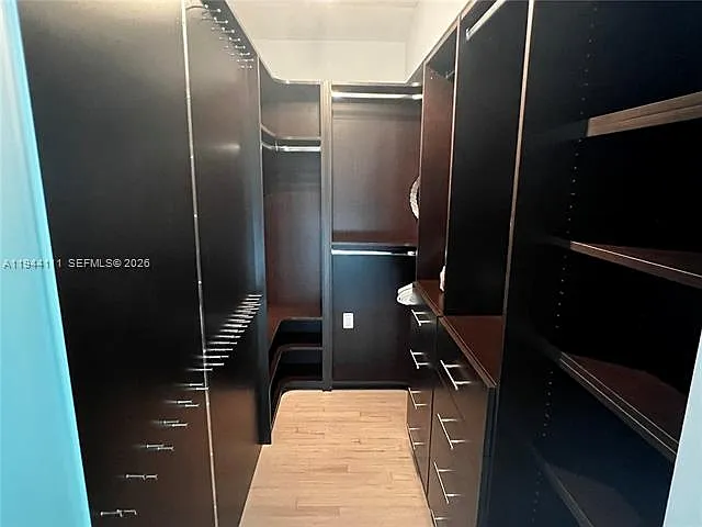 2301 S Miami Ave — Photo 44