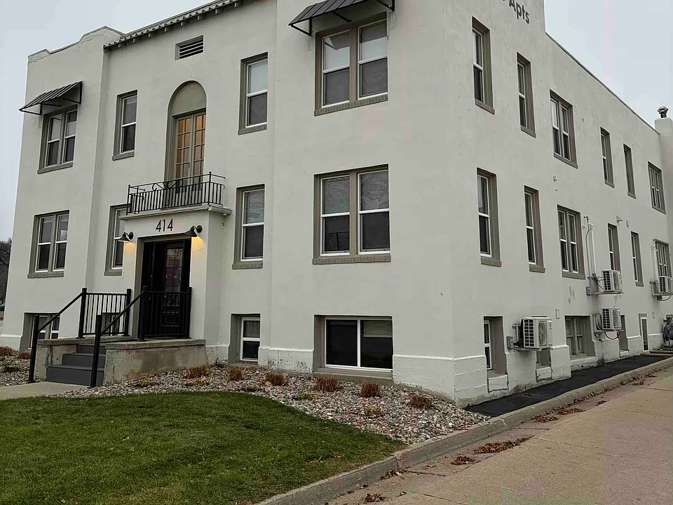 Building Photo 3