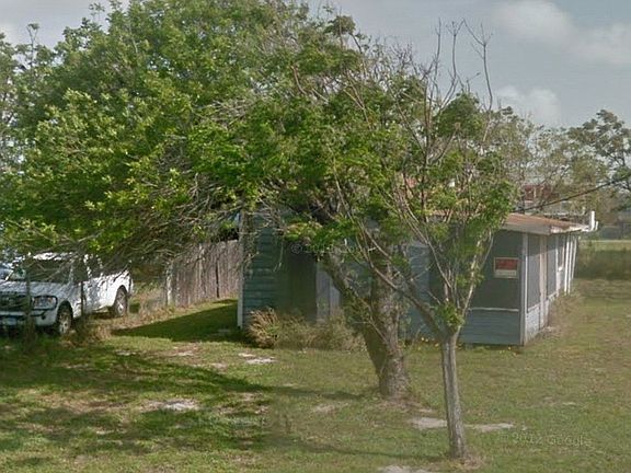 2nd image of 122 Buena Vista Dr