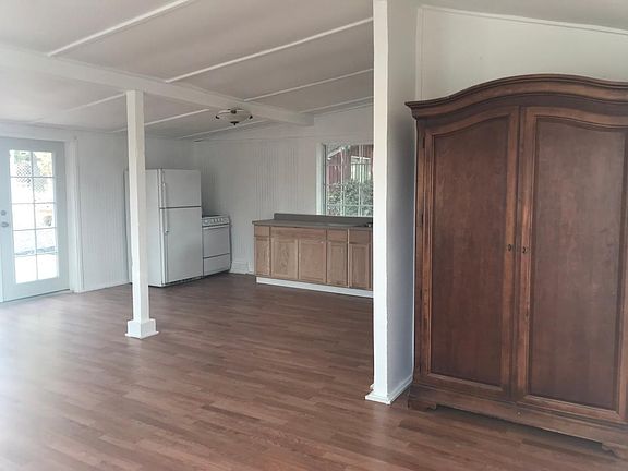 2nd image of 2600 Ramona Dr #Duplex