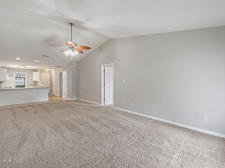 1006 Bertram Rd — Photo 5