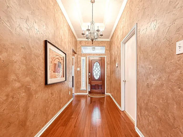 5213 Cottonwood Creek Ln — Photo 4