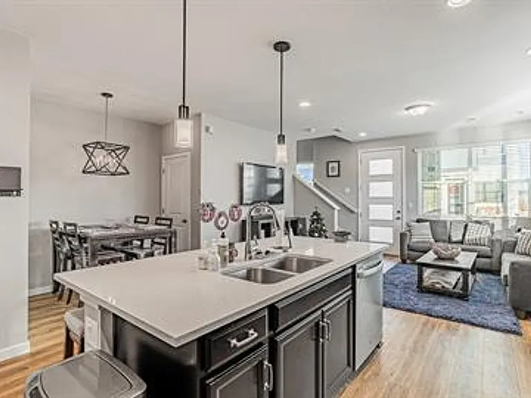 8017 Yampa River Ave — Photo 8