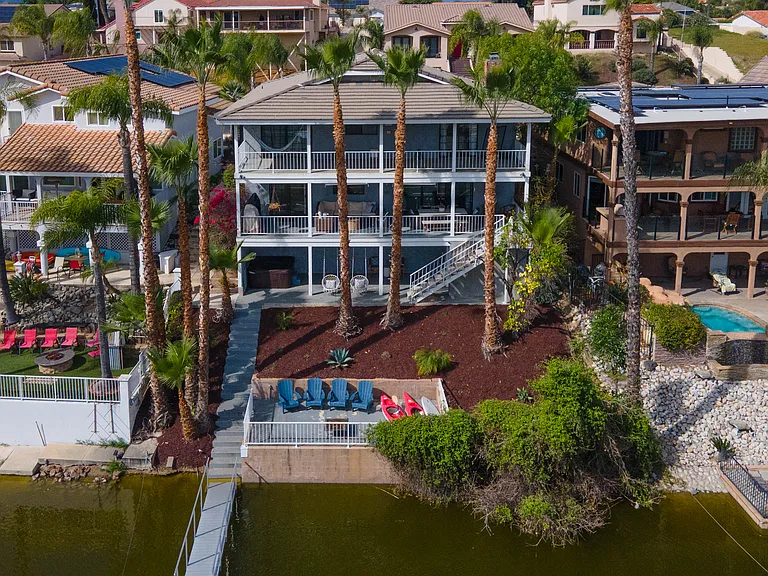 30092 Clearwater Dr — Photo 1