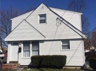 421 Windmill Ave, West Babylon, NY 11704