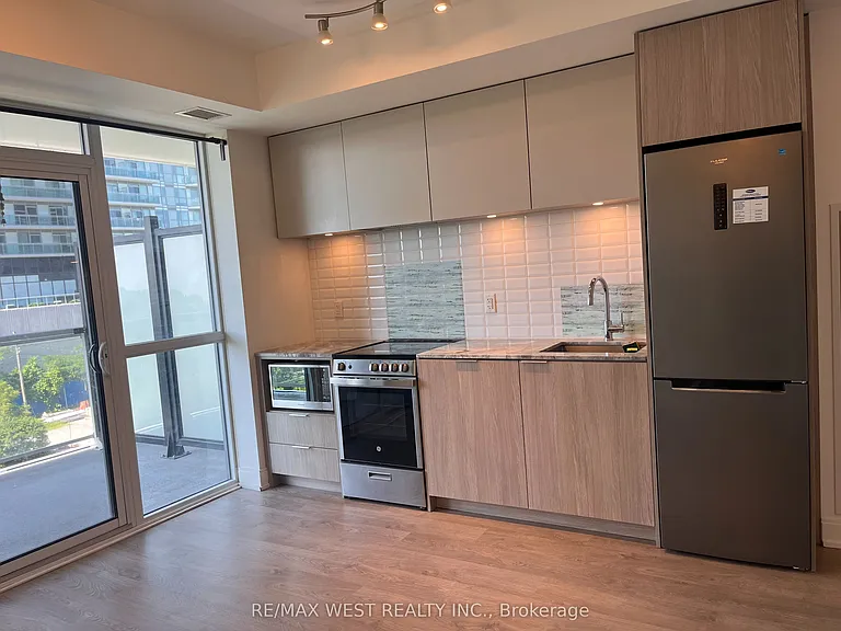 65 Annie Craig Dr #302 — Photo 6