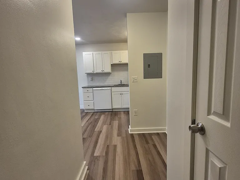 Shadyside Apartments — Photo 60