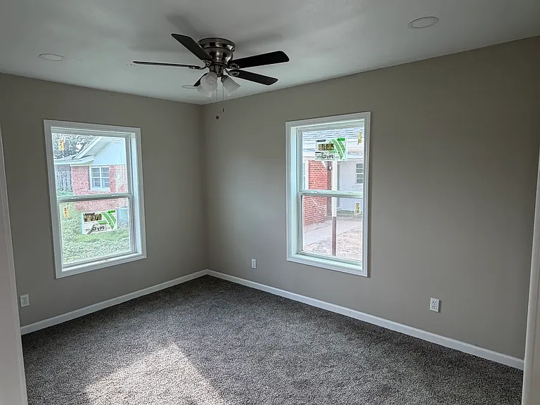 436 S Berkshire St — Photo 7