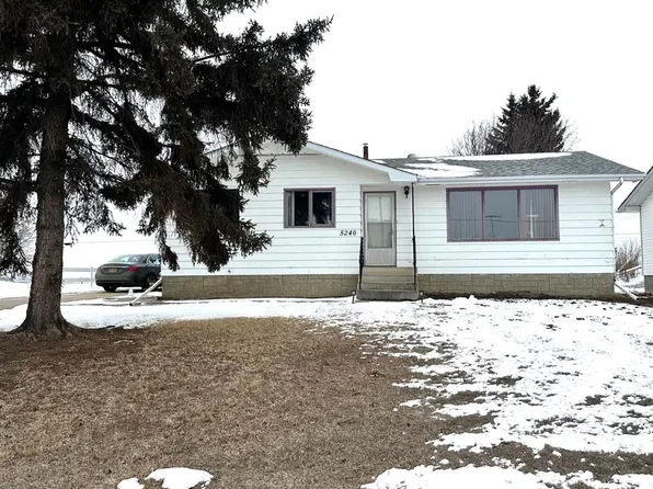 5240 S 50th Ave, Holden, AB T0B 2C0