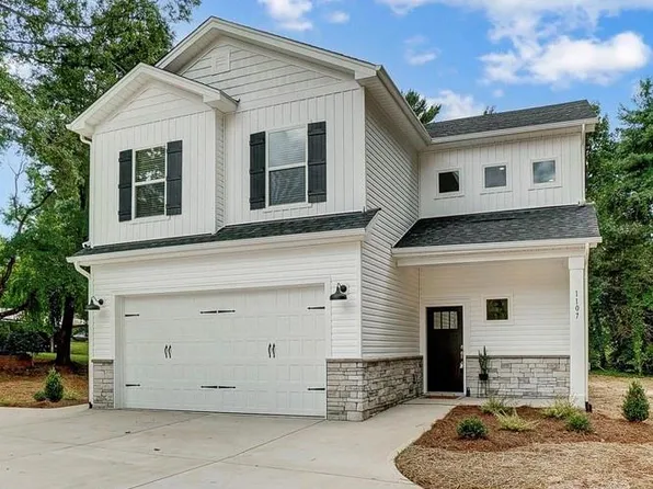 1107 N Center St, Statesville, NC 28677