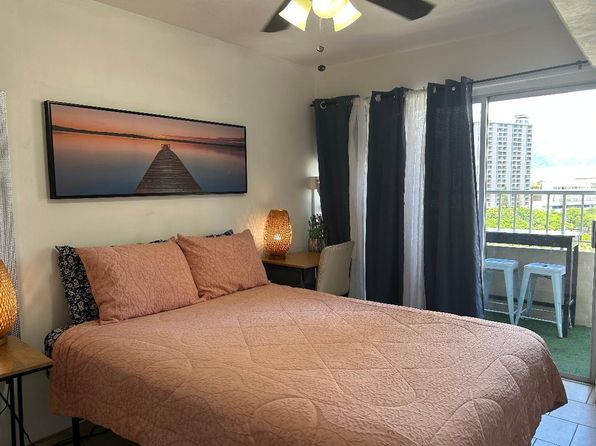 1690 Ala Moana Blvd #1002
