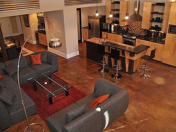 Kitchen / Island