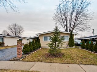 36 W Jeffery Ave, Wheeling, IL