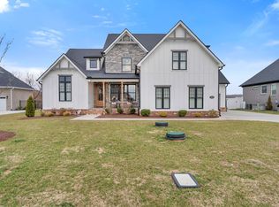 3806 Carriage Dr, Murfreesboro, TN 37128