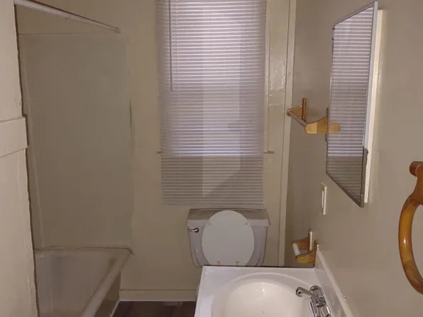 5456 N Shreve Ave, Saint Louis, MO 63115