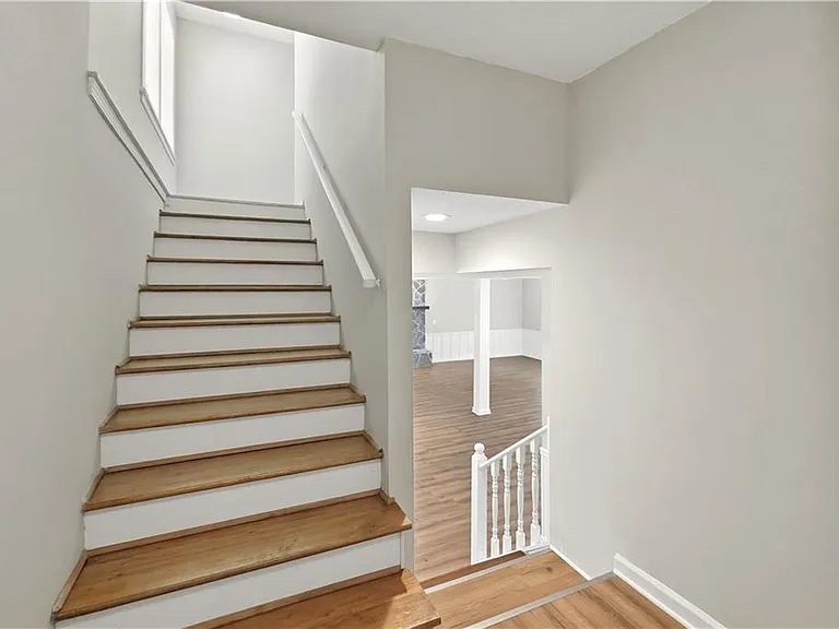 5949 James Rd — Photo 22