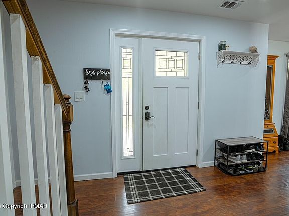 5th image of 320 Scenic Dr